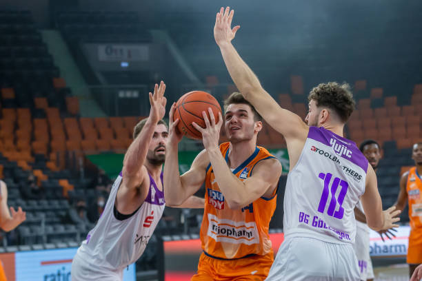 而泰里耶依 而泰里耶依