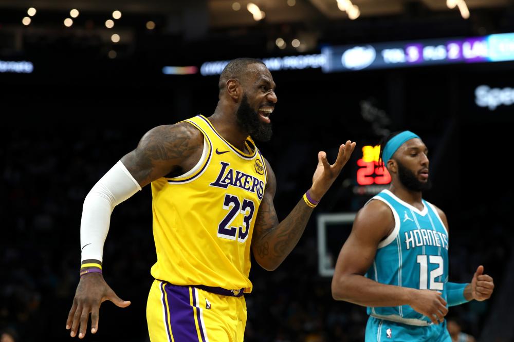 赛季中再次 赛季中再次