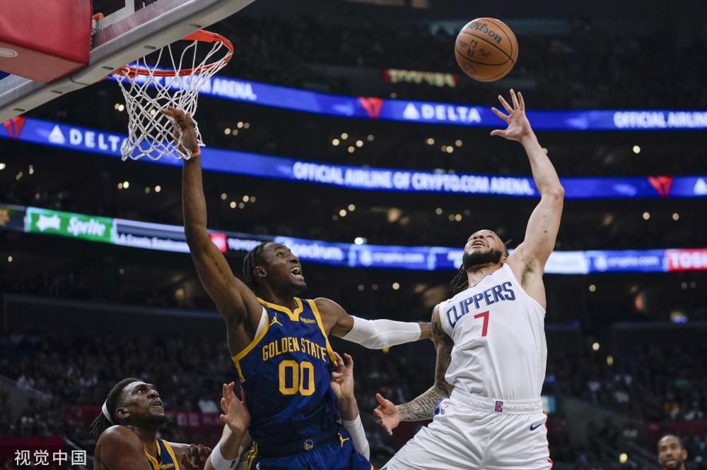 支球队在攻 支球队在攻