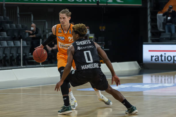 决胜局的突 决胜局的突